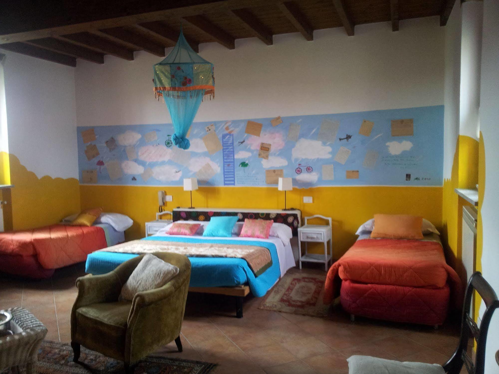 B&B Il Pioppo E La Fonte Castello d'Agogna Bagian luar foto